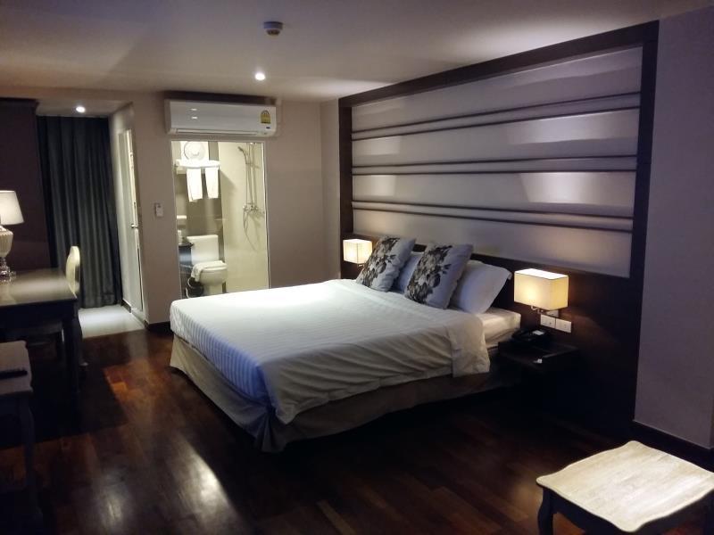 The Sathon Vimanda Hotel Bangkok Buitenkant foto