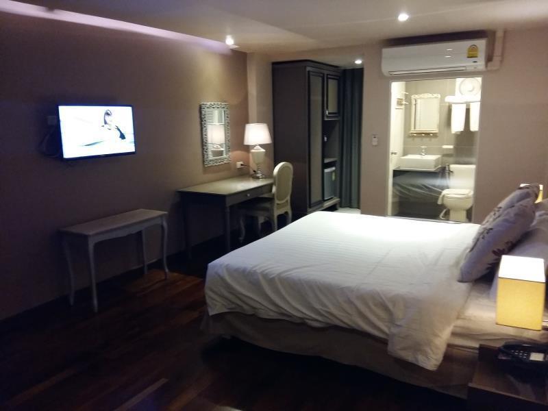 The Sathon Vimanda Hotel Bangkok Buitenkant foto