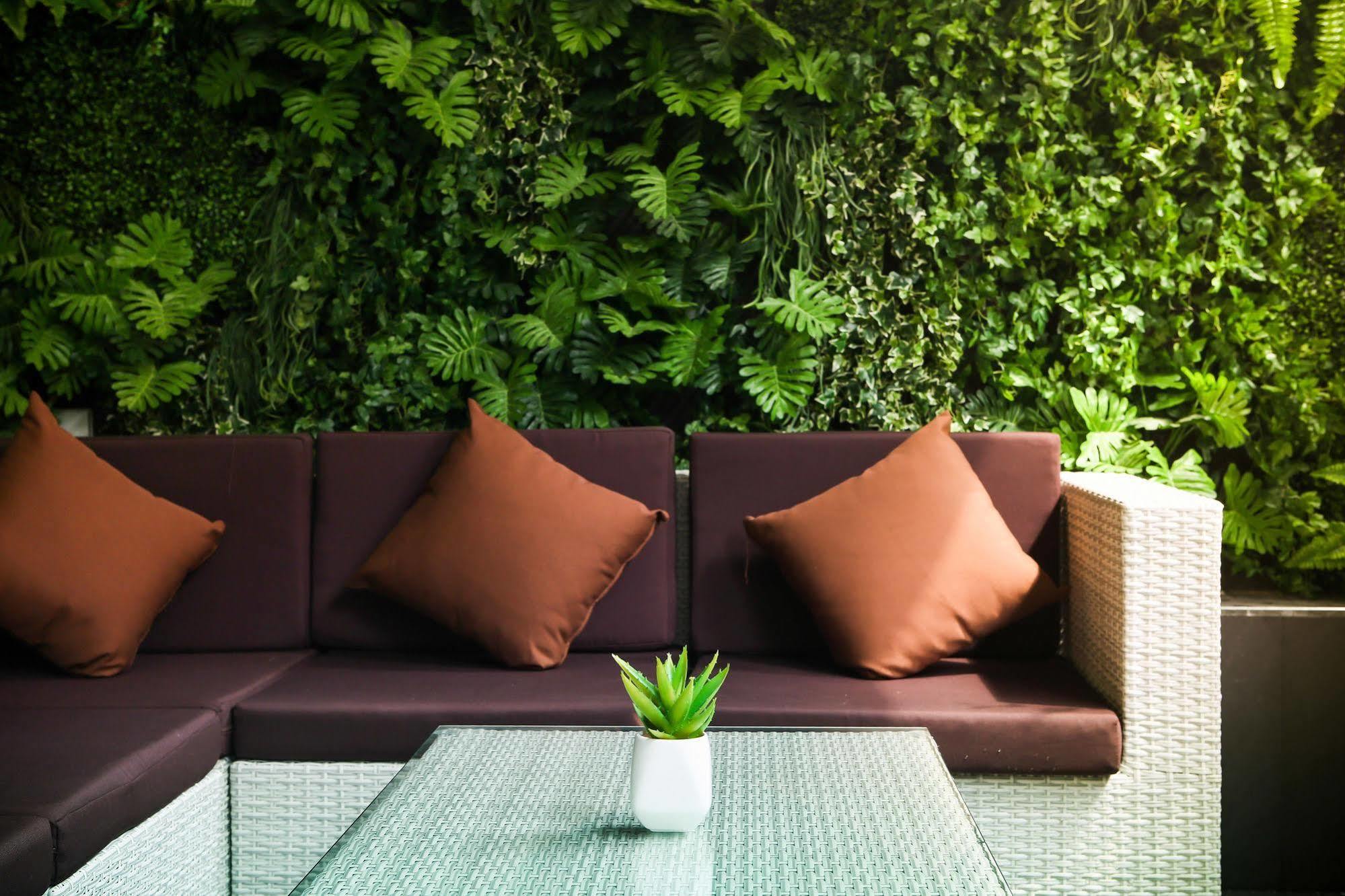The Sathon Vimanda Hotel Bangkok Buitenkant foto